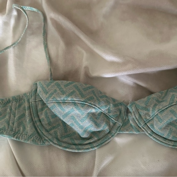 Triangl Rhian swimsuit - Picture 2 of 9